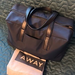 EUC Away Travel Tote in Navy Blue